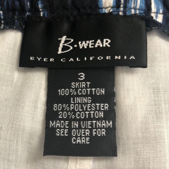 Navy & White Skirt - Picture 5 of 5